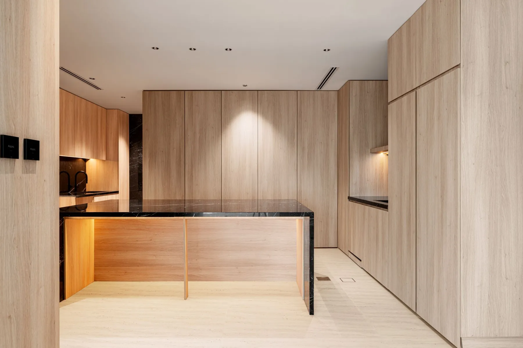 Cozinha minimalista em carvalho